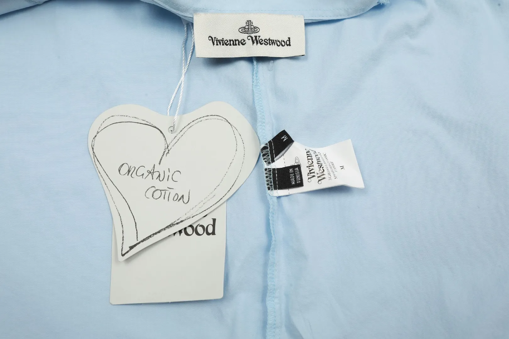 vivienne west wood The Queen Mother of the West Vivienne Heavy-duty patchwork old-style washed embroidered shirt Four seasons style Heavy-duty embroidery patch washing design on the back Very beautiful and unique Sleeve folding design with high workmanship Expanded arc design at the hem Loose and casual, slimming 5 color combinations are very versatile Correct accessories in the whole series Every detail is completely restored Straight to the full color Color: Eucalyptus green Sky blue Taro purple Pink White Size: S M L